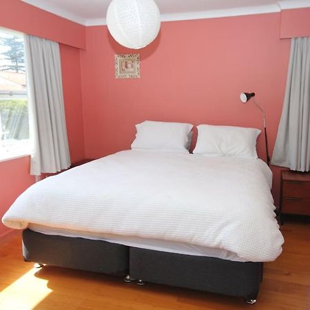 Waiwera Beach Getaway 외부 사진